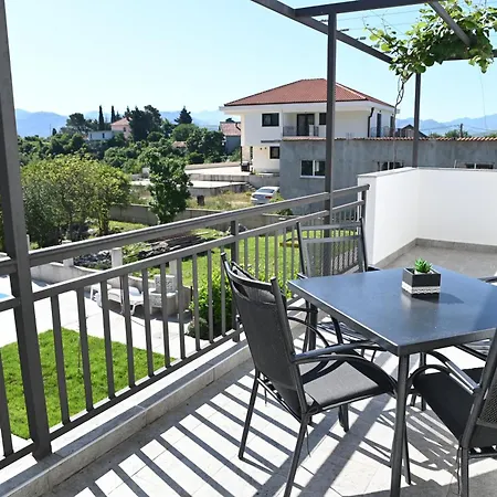 Apartment 'maslina' *