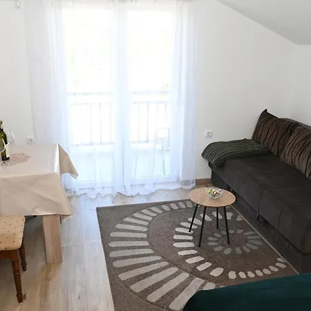 Apartment 'maslina' *