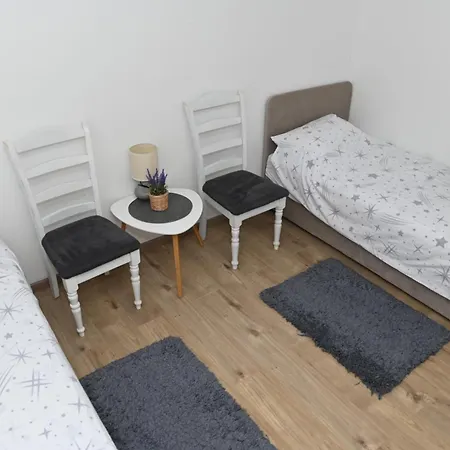 Apartament 'maslina'