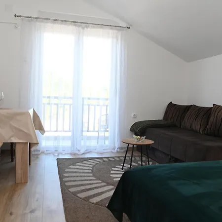 Apartment 'maslina' *