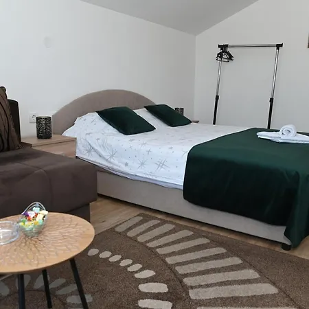 Apartment 'maslina' *